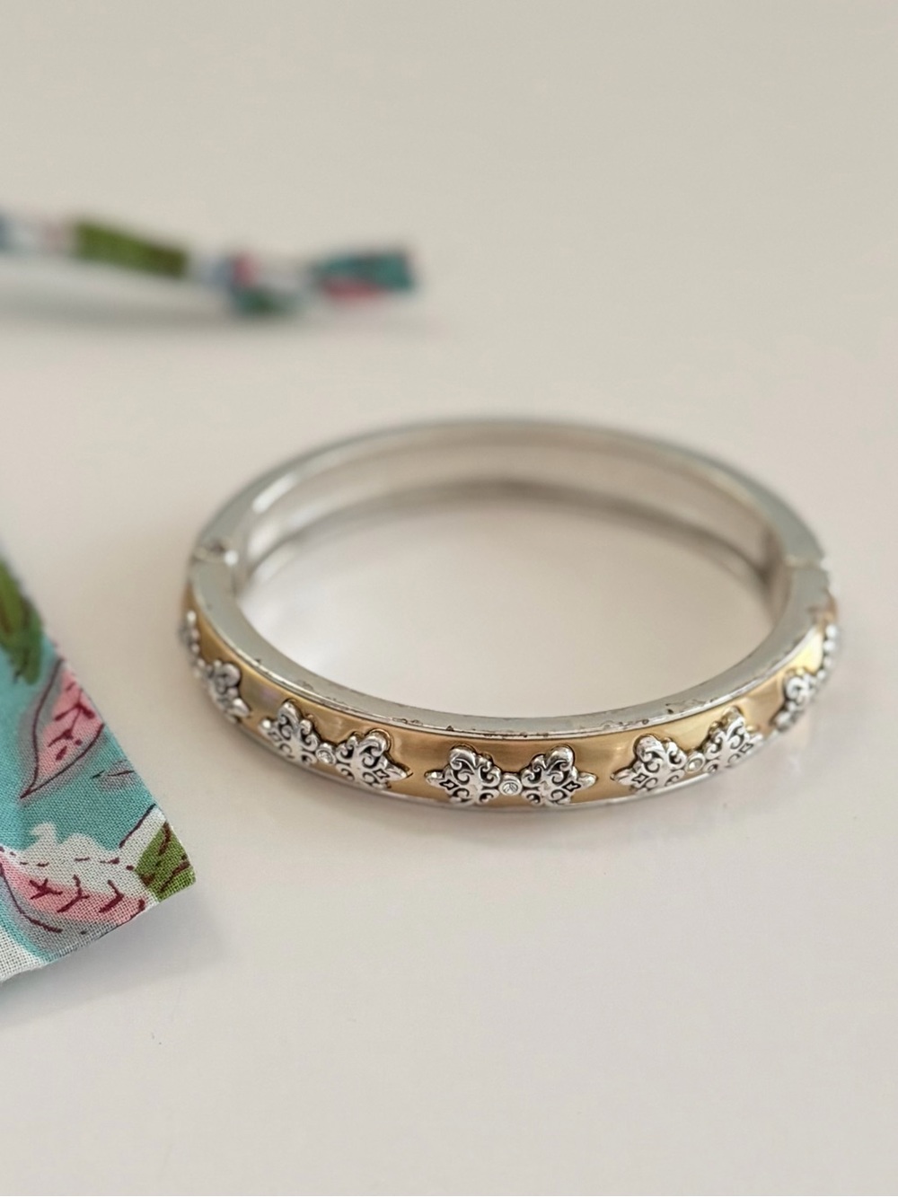 BRIGHTON Beleza Hinged Bangle • Mixed Metal Magnetic Bracelet Filigree Portugal